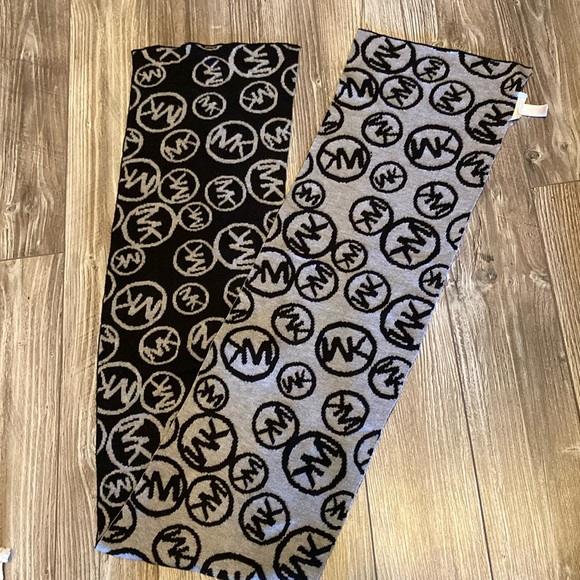 Michael Kors  scarf - Picture 7 of 14